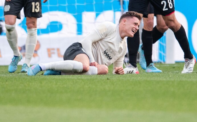 Leverkusens Florian Wirtz hat sich im Derby gegen Köln das Kreuzband gerissen.