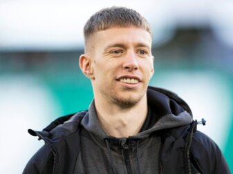Mitchell Weiser fehlt Werder Bremen mehrere Wochen Mitchell Weiser fehlt Werder Bremen mehrere Wochen