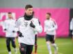 Robert Lewandowski beim Aufwärmen vor dem Training des FC Bayern München.