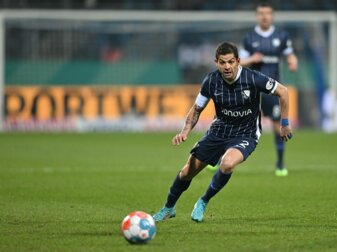 Der Defensivspieler des VfL Bochums ist positiv auf das Coronavirus getestet worden. Der Defensivspieler des VfL Bochums ist positiv auf das Coronavirus getestet worden.