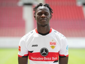 Der VfB Stuttgart muss länger auf Naouirou Ahamada verzichten.