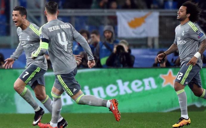 Real Madrids Superstar Cristiano Ronaldo (l) traf zum 1:0 gegen den AS Rom. Foto: Ettore Ferrari