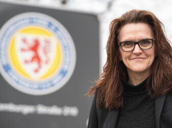 Nicole Kumpis wurde zur Präsidentin von Eintracht Braunschweig gewählt. Nicole Kumpis wurde zur Präsidentin von Eintracht Braunschweig gewählt.