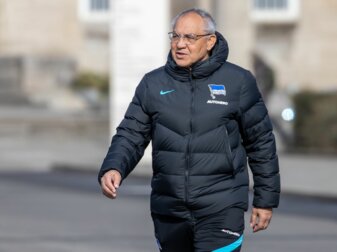 Hertha muss coronabedingt sofort auf den neuen Cheftrainer Felix Magath verzichten. Hertha muss coronabedingt sofort auf den neuen Cheftrainer Felix Magath verzichten.