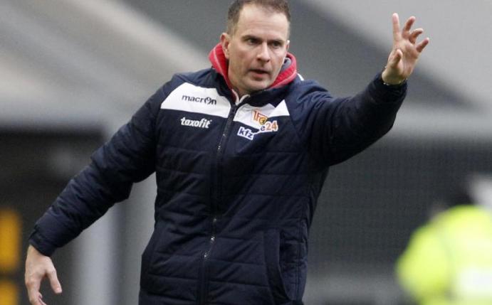 Wenn Trainer Sascha Lewandowski mit Union Berlin bei RB Leipzig antritt, treffen zwei unterschiedliche Fußball-Kulturen aufeinander. Foto: Roland Weihrauch
