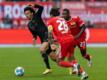 Sinnbildlich für das Hinspiel: Bayerns Sané (l.) läuft Unions Becker und Trimmel (r.) davon. Die Bayern enteilen den Eisernen zum 5:2-Sieg. Foto: Boris Streubel/Getty Images