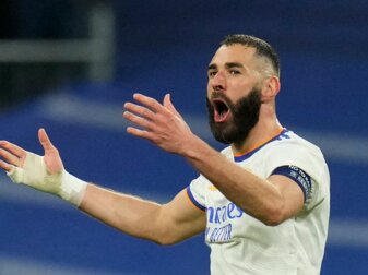 Real Madrids Karim Benzema fällt gegen den FC Barcelona aus. Real Madrids Karim Benzema fällt gegen den FC Barcelona aus.