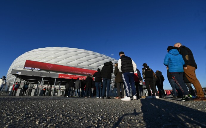 Die Frauen des FC Bayern bestreiten ihr Viertelfinal-Hinspiel in der Champions League gegen Paris Saint-Germain in der Allianz Arena.