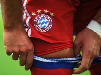 Der FC Bayern München wurde mit einem Umsatz von 611 Millionen Euro in der Saison 2020/21 von Deloitte auf Platz drei gelistet. Der FC Bayern München wurde mit einem Umsatz von 611 Millionen Euro in der Saison 2020/21 von Deloitte auf Platz drei gelistet.