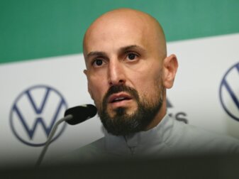 Muss seinen Kader kräftig umbauen: U21-Coach Antonio Di Salvo. Muss seinen Kader kräftig umbauen: U21-Coach Antonio Di Salvo.