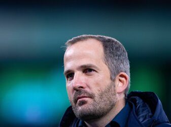 War zuletzt von September 2020 bis Dezember 2020 für den FC Schalke 04 tätig: Trainer Manuel Baum. War zuletzt von September 2020 bis Dezember 2020 für den FC Schalke 04 tätig: Trainer Manuel Baum.