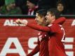 Thomas Müller und Robert Lewandowski (l) feiern einen Treffer. Foto: Stefan Puchner