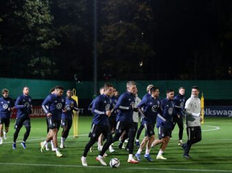 Amnesty und Co. beim DFB-Team: "Wichtiger" Bildungsabend Amnesty und Co. beim DFB-Team: "Wichtiger" Bildungsabend