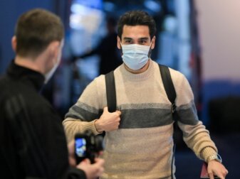 Der Nationalspieler Ilkay Gündogan will nach der WM über den weiteren Verlauf seiner DFB-Karriere entscheiden. Der Nationalspieler Ilkay Gündogan will nach der WM über den weiteren Verlauf seiner DFB-Karriere entscheiden.