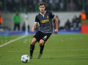 Nordtveit muss noch im Februar eine Entscheidung fällen (Quelle: FIRO/SID-IMAGES) Nordtveit muss noch im Februar eine Entscheidung fällen (Quelle: FIRO/SID-IMAGES)