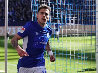 Kaufoption greift: Zalazar bleibt bei Schalke 04 Kaufoption greift: Zalazar bleibt bei Schalke 04