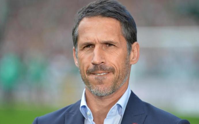 Thomas Eichin äußerte sich zurückhaltend über die Zukunft von Rouven Schröder. Foto: Carmen Jaspersen