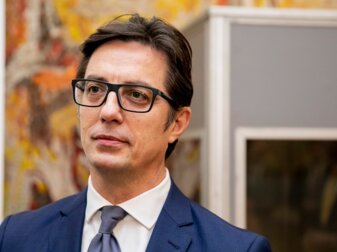Der Staatspräsident von Nordmazedonien: Stevo Pendarovski. Der Staatspräsident von Nordmazedonien: Stevo Pendarovski.