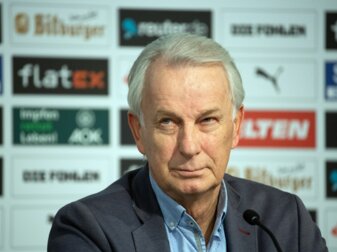 Rainer Bonhof, Vizepräsident von Borussia Mönchengladbach während einer Pressekonferenz im Borussia-Park. Rainer Bonhof, Vizepräsident von Borussia Mönchengladbach während einer Pressekonferenz im Borussia-Park.