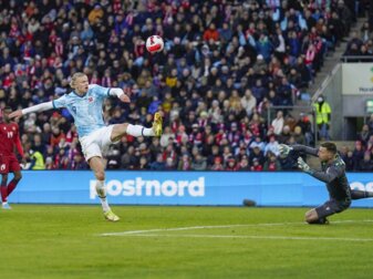 Trotz "Blut an den Knöcheln": Haaland weiter in Torlaune Trotz "Blut an den Knöcheln": Haaland weiter in Torlaune