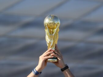 WM alle zwei Jahre: FIFA rückt offenbar von Plänen ab WM alle zwei Jahre: FIFA rückt offenbar von Plänen ab