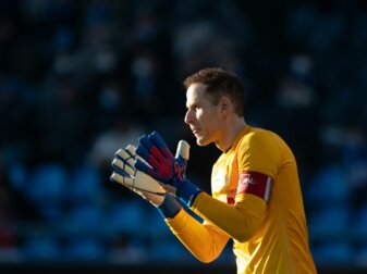 Torhüter Peter Gulacsi steht gegen Borussia Dortmund wieder im Tor der Leipziger. Torhüter Peter Gulacsi steht gegen Borussia Dortmund wieder im Tor der Leipziger.