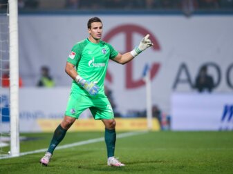 Fraisl stieg bei Schalke 04 von der Nummer 3 im Tor zum Stammkeeper auf. Foto: Selim Sudheimer/Getty Images
