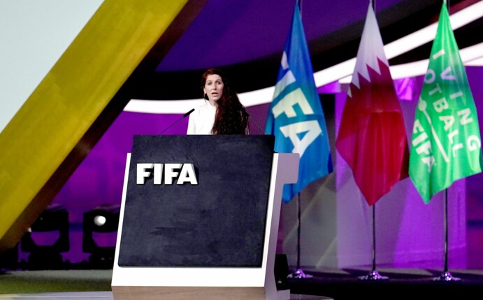 Lise Klaveness, Präsidentin des Norwegischen Fußballverbands, spricht während der Eröffnung des 72. FIFA-Kongresses.