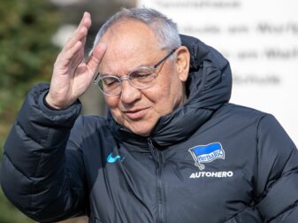Beim Auswärtsspiel gegen Bayer Leverkusen kann Hertha-Coach Magath nun erstmals auf der Bank sitzen. Beim Auswärtsspiel gegen Bayer Leverkusen kann Hertha-Coach Magath nun erstmals auf der Bank sitzen.