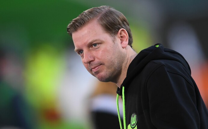 Trainer Florian Kohfeldt will die Niederlagen-Serie des VfL Wolfsburg stoppen.