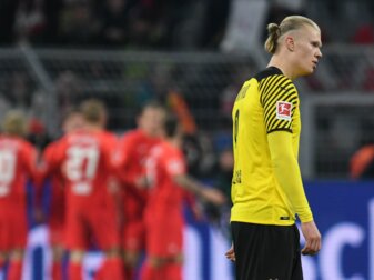 Erling Haaland und der BVB mussten gegen Leipzig eine deutliche Niederlage einstecken. Erling Haaland und der BVB mussten gegen Leipzig eine deutliche Niederlage einstecken.