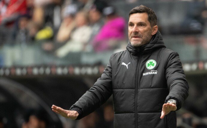 Steht Stefan Leitl in Fürth vor dem Abgang?