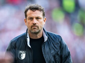 Augsburgs Trainer Markus Weinzierl trifft mit seiner Mannschaft im Nachholspiel des 26. Spieltages auf den FSV Mainz 05. Augsburgs Trainer Markus Weinzierl trifft mit seiner Mannschaft im Nachholspiel des 26. Spieltages auf den FSV Mainz 05.