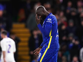 Romelu Lukaku vom FC Chelsea reagiert nach einer vergebenen Chance. Romelu Lukaku vom FC Chelsea reagiert nach einer vergebenen Chance.