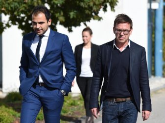 Noor Basha (l) und Markus Rejek (M) bleiben im Amt. Foto: Andreas Gebert Noor Basha (l) und Markus Rejek (M) bleiben im Amt. Foto: Andreas Gebert