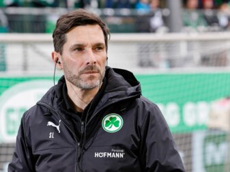 Stefan Leitl, Trainer der SpVgg Greuther Fürth gibt ein Interview. Stefan Leitl, Trainer der SpVgg Greuther Fürth gibt ein Interview.
