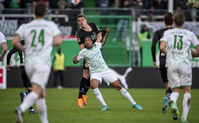 Für 23 Minuten stand Ngankam (mitte) bei seinem Comeback auf dem Platz. Foto: Daniel Kopatsch/Getty Images