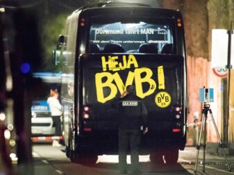 Am 11. April 2017 kam es zu einem Anschlag auf den Dortmunder Mannschaftsbus. Am 11. April 2017 kam es zu einem Anschlag auf den Dortmunder Mannschaftsbus.
