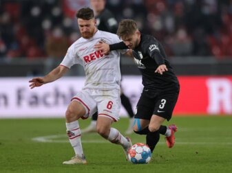 Özcan (links) entwickelte sich in Köln zu einem absoluten Leistungsträger. Foto: Joosep Martinson/Getty Images Özcan (links) entwickelte sich in Köln zu einem absoluten Leistungsträger. Foto: Joosep Martinson/Getty Images