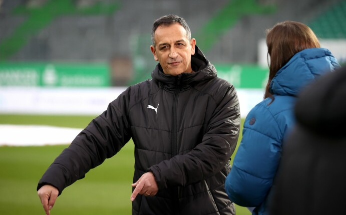 War  mit der Schiedsrichter-Leistung beim Fürther Punkt bei Hoffenheim nicht einverstanen: Sportdirektor Rachid Azzouzi.
