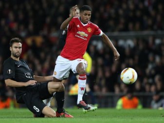 ManUniteds Marcus Rashford (r) erzielte bei seinem Debüt gleich zwei Tore. Foto: Nigel Rod ManUniteds Marcus Rashford (r) erzielte bei seinem Debüt gleich zwei Tore. Foto: Nigel Rod