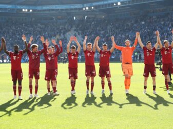 Ausgerechnet gegen Borussia Dortmund kann der FC Bayern die zehnte Meisterschaft in Serie perfekt machen. Ausgerechnet gegen Borussia Dortmund kann der FC Bayern die zehnte Meisterschaft in Serie perfekt machen.