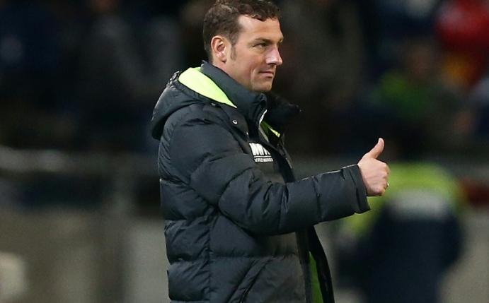 Weinzierl war mit der Leistung seines Teams zufrieden (Quelle: FIRO/SID-IMAGES)