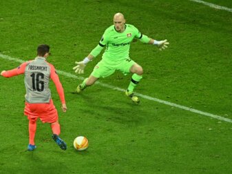 Bayer bindet Ersatztorwart Lomb bis 2024 Bayer bindet Ersatztorwart Lomb bis 2024