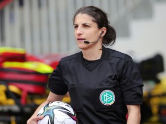 Schiedsrichterin Hussein für Frauen-EM nominiert Schiedsrichterin Hussein für Frauen-EM nominiert