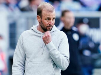 Der Sohn von Dieter und Neffe von Uli Noeneß: Hoffenheims Trainer Sebastian Hoeneß. Der Sohn von Dieter und Neffe von Uli Noeneß: Hoffenheims Trainer Sebastian Hoeneß.