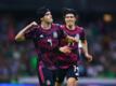 Raúl Jiménez im Trikot der mexikanischen Nationalmannschaft gegen El Salvador (Fotos: Hector Vivas/Getty Images)