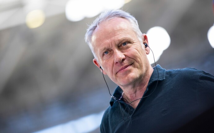 Sieht den kommenden Gegner Gladbach mit «Wut im Bauch»: Freiburgs Trainer Christian Streich.