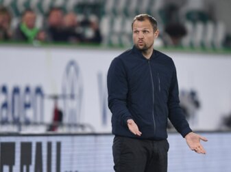 Trainer Bo Svensson wartet mit dem FSV Mainz 05 seit fünf Spielen auf einen Sieg. Trainer Bo Svensson wartet mit dem FSV Mainz 05 seit fünf Spielen auf einen Sieg.
