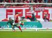 Vincenzo Grifo (r) brachte Freiburg mit seinem Tor gegen Gladbach zurück ins Spiel.